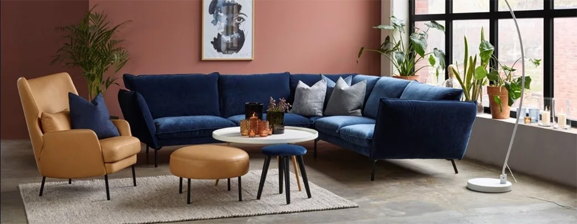 Here we have the very popular Hug blue velvet corner sofa. The Hug corner sofa is available in 4 unique velvet fabric options, each with an array of colour options, and numerous size configurations to meet your requirements. 